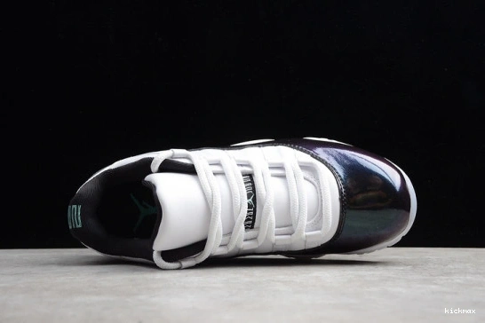 528895-145  Low 11 528895-145 Retro Jordan 'Emerald' AIR 0524